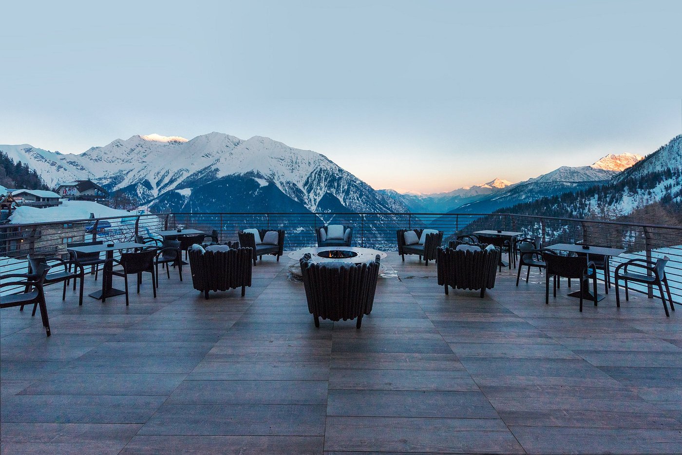 Le Massif Hotel & Lodge view 6
