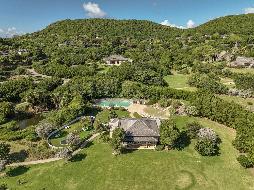 Canouan Estate view 2