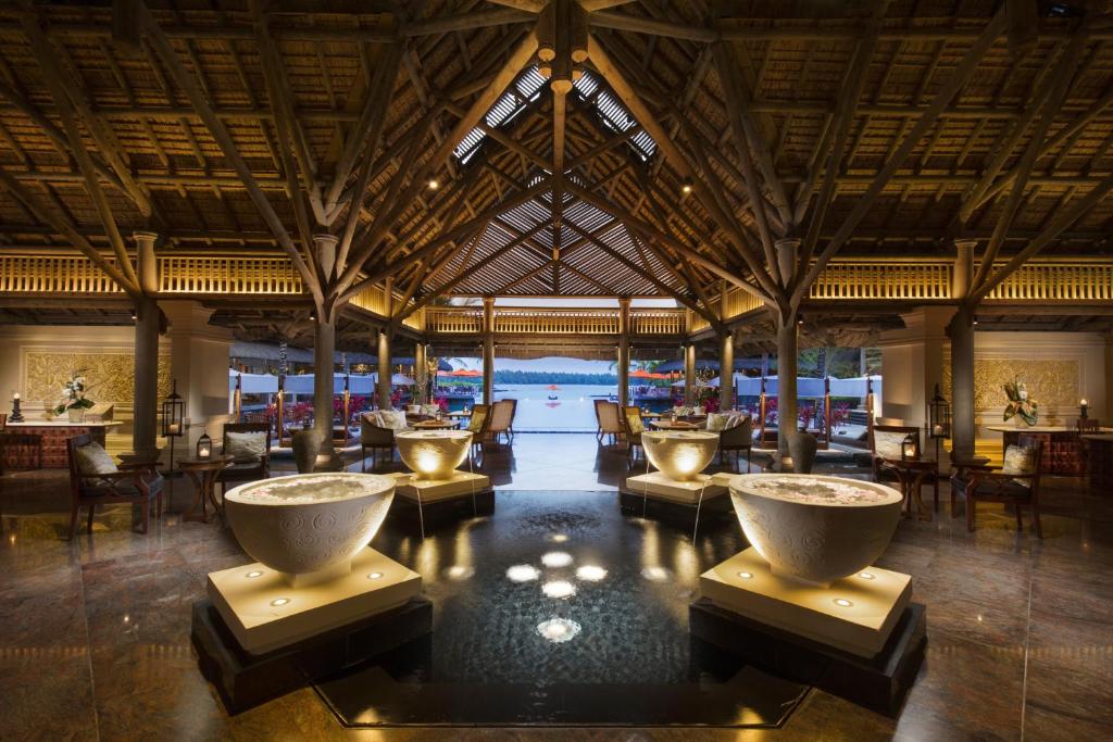 Constance Prince Maurice view 2