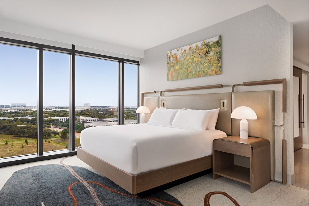 HALL Park Hotel, Autograph Collection view 3