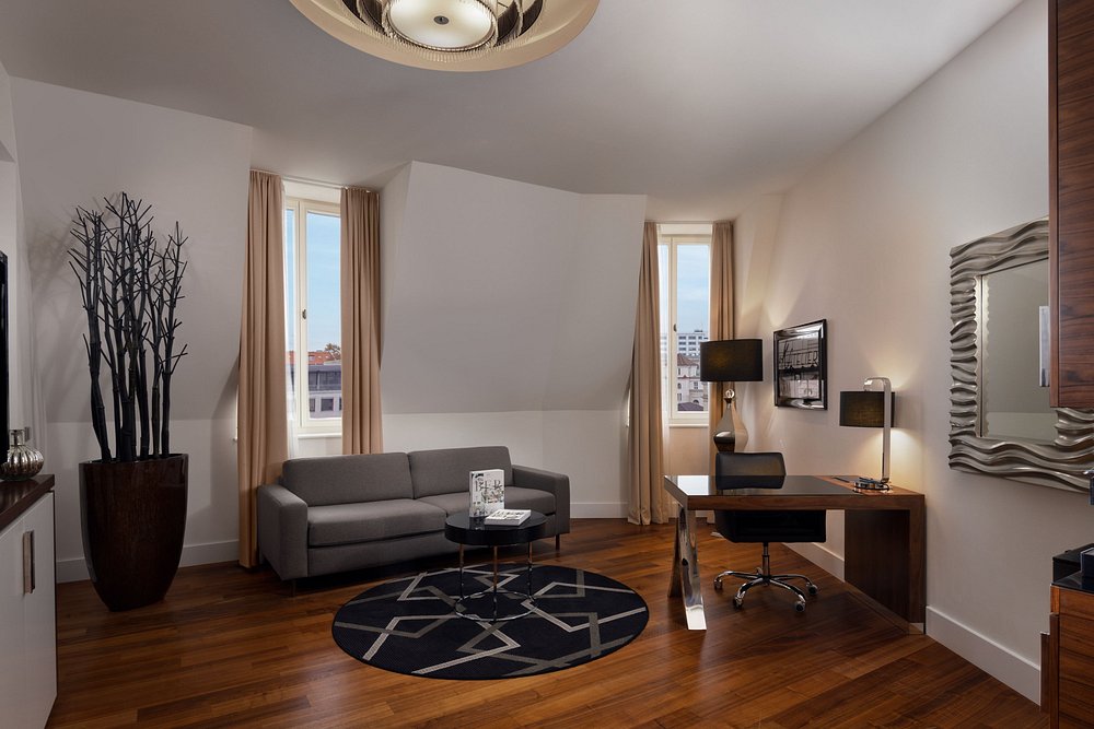 Roomers Berlin Steinplatz, Autograph Collection view 4