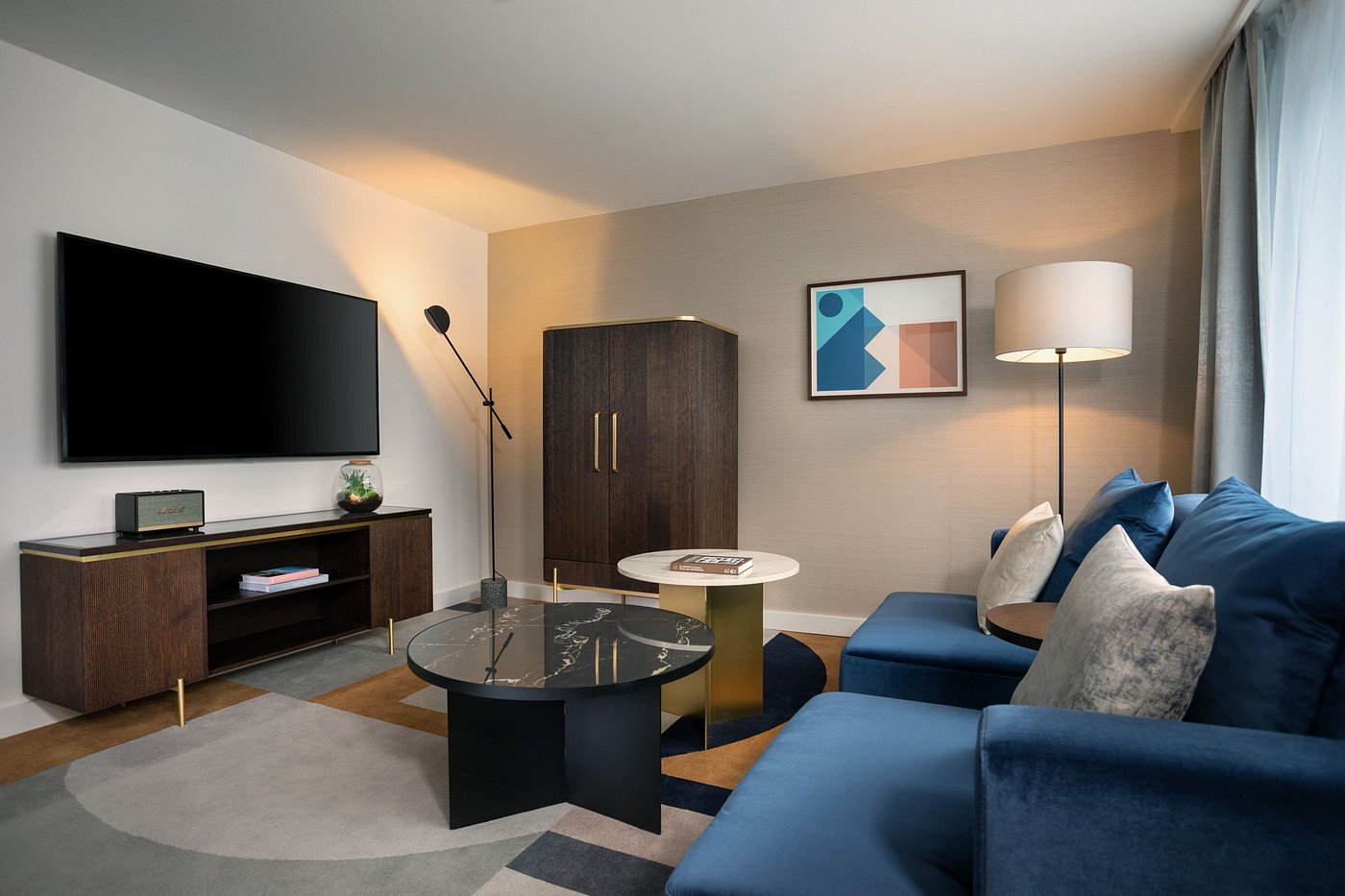 Neues Schloss Privat Hotel Zurich, Autograph Collection view 4