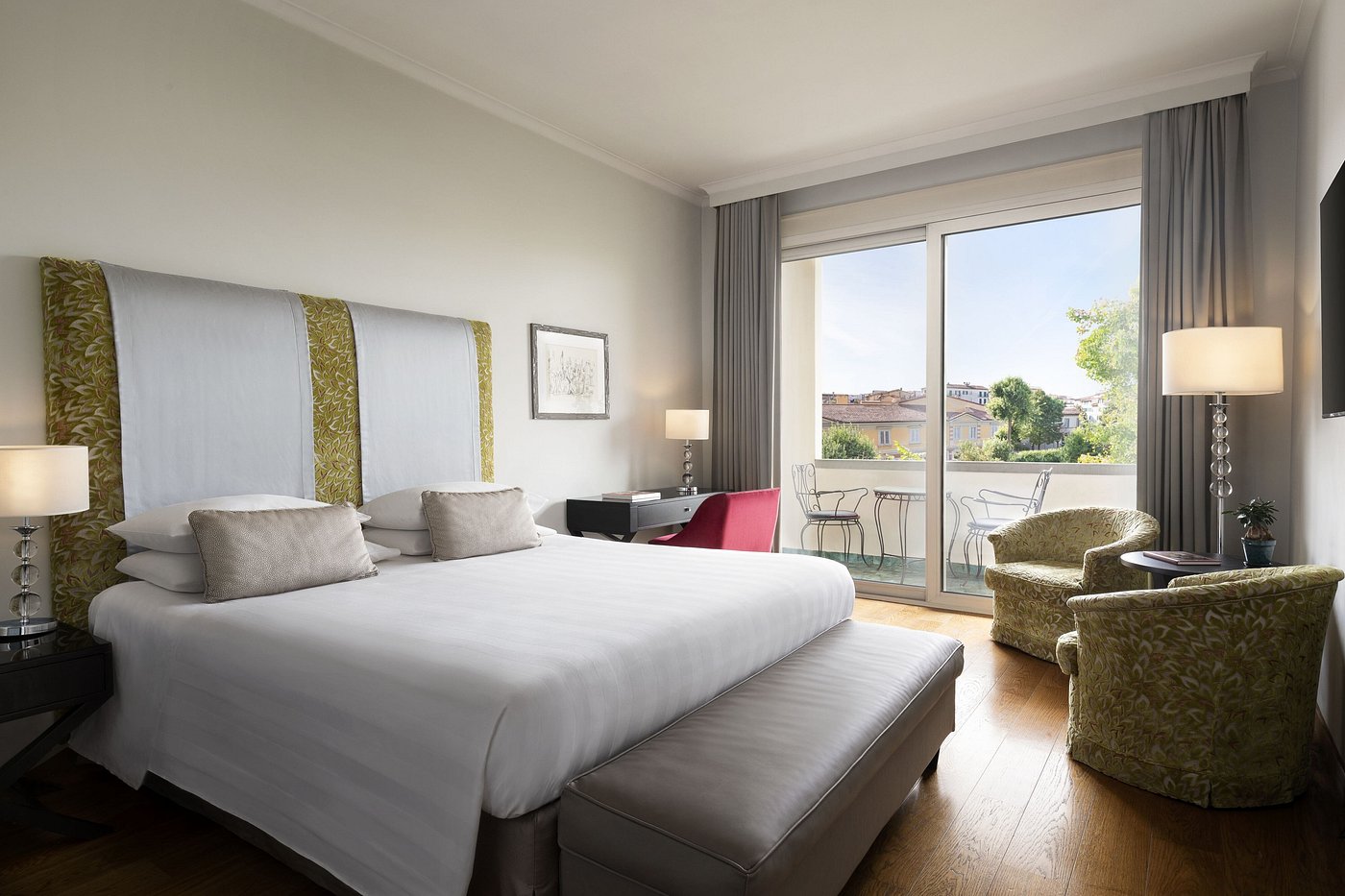 Sina Villa Medici, Autograph Collection view 3