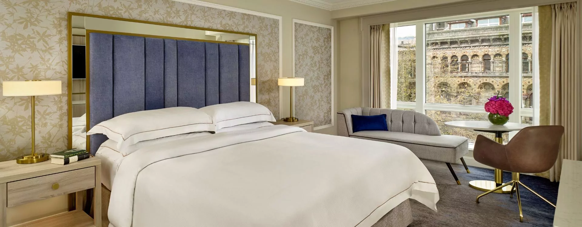 The College Green Hotel Dublin, Autograph Collection view 3