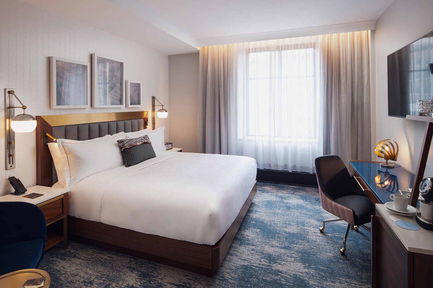 Rand Tower Hotel, Minneapolis, a Tribute Portfolio Hotel view 3