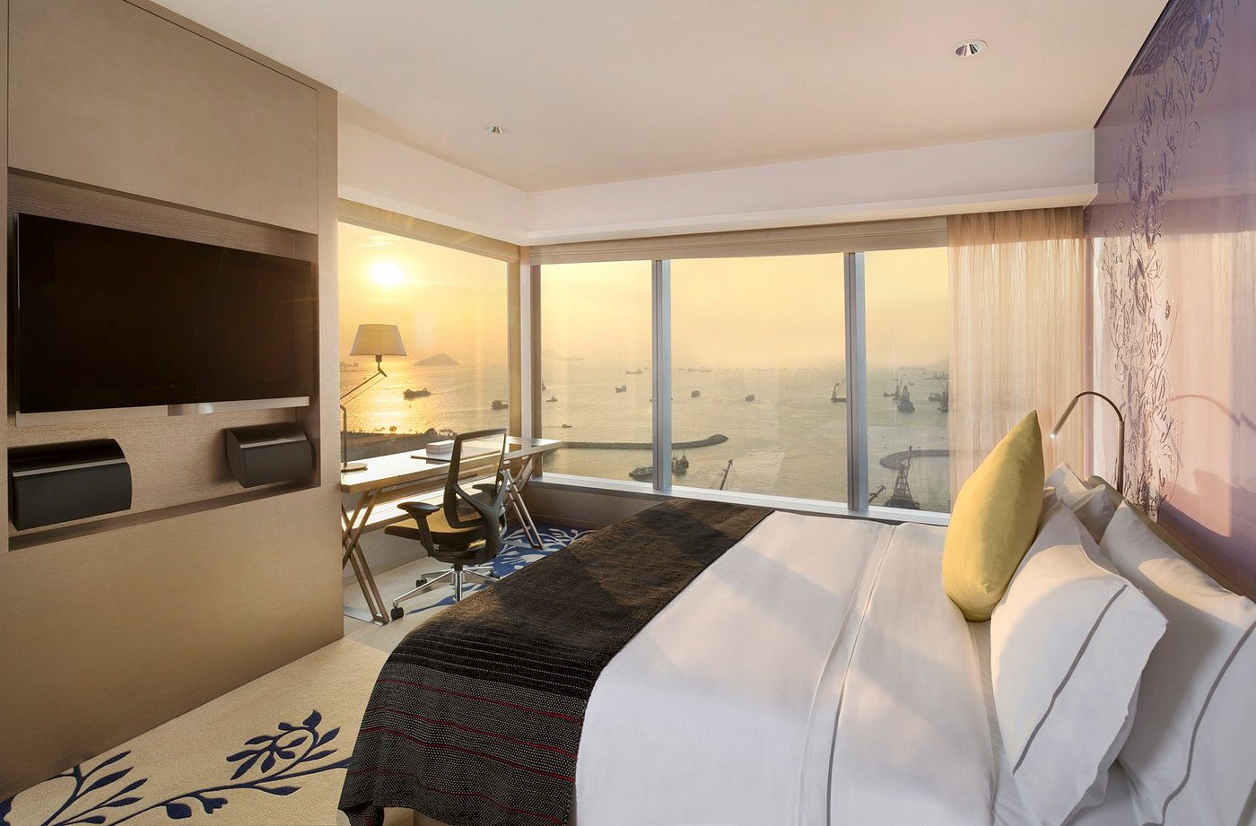 W Hong Kong view 3