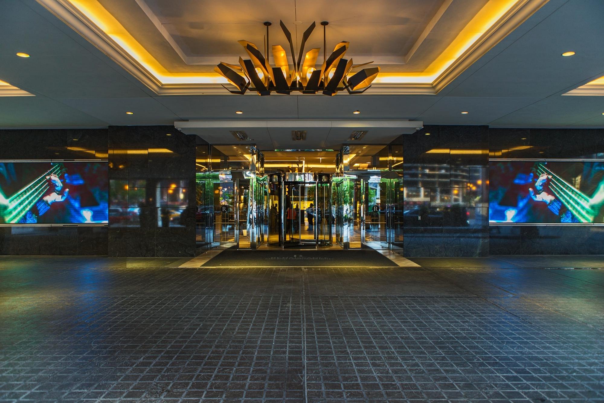 Renaissance Chicago Downtown Hotel view 2