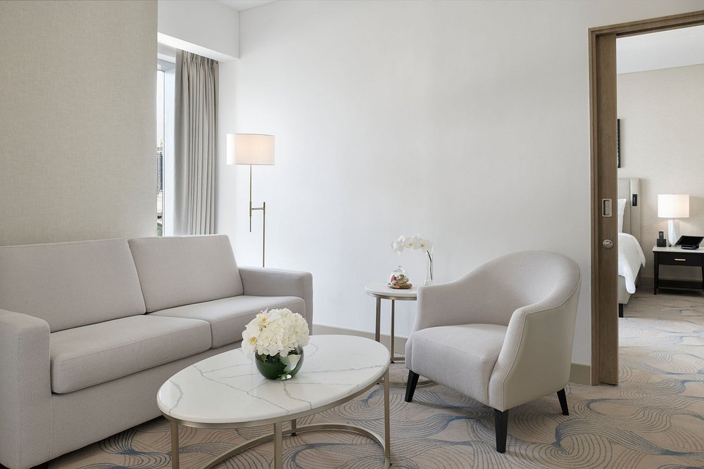 JW Marriott Hotel Marina view 3