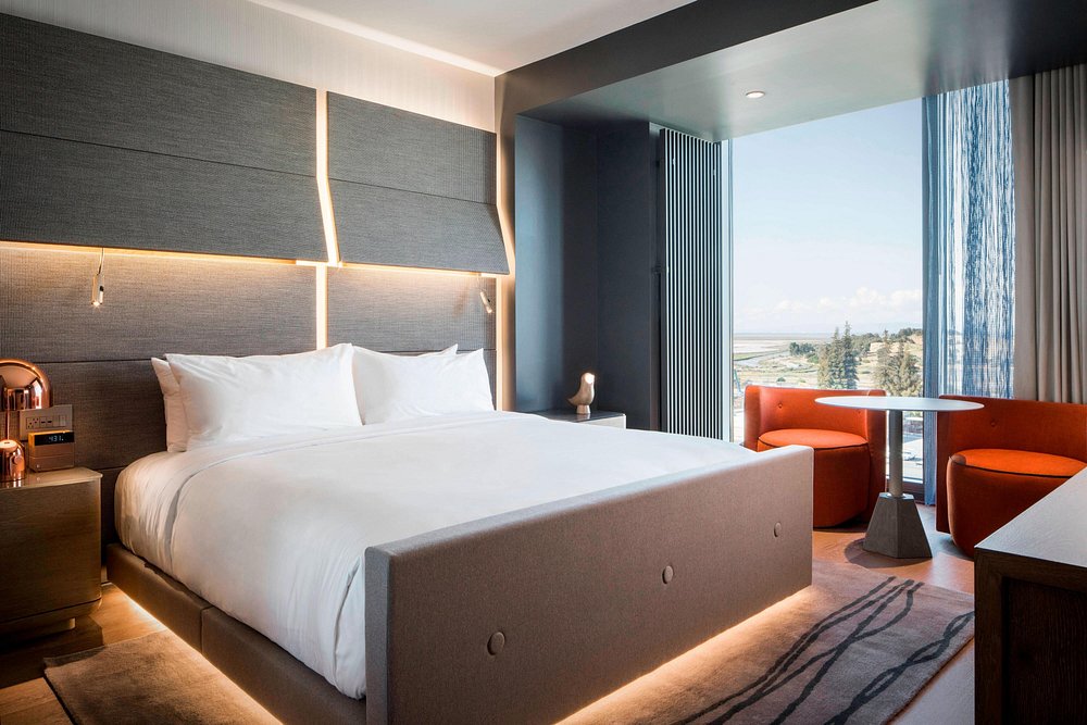 Hotel Nia, Autograph Collection view 3