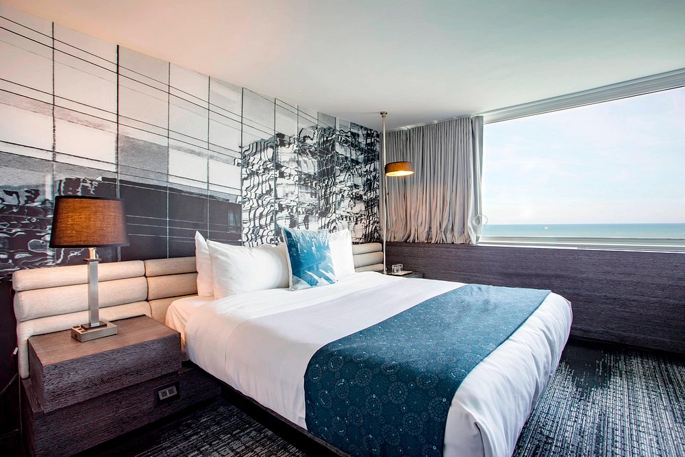 W Chicago - Lakeshore view 3