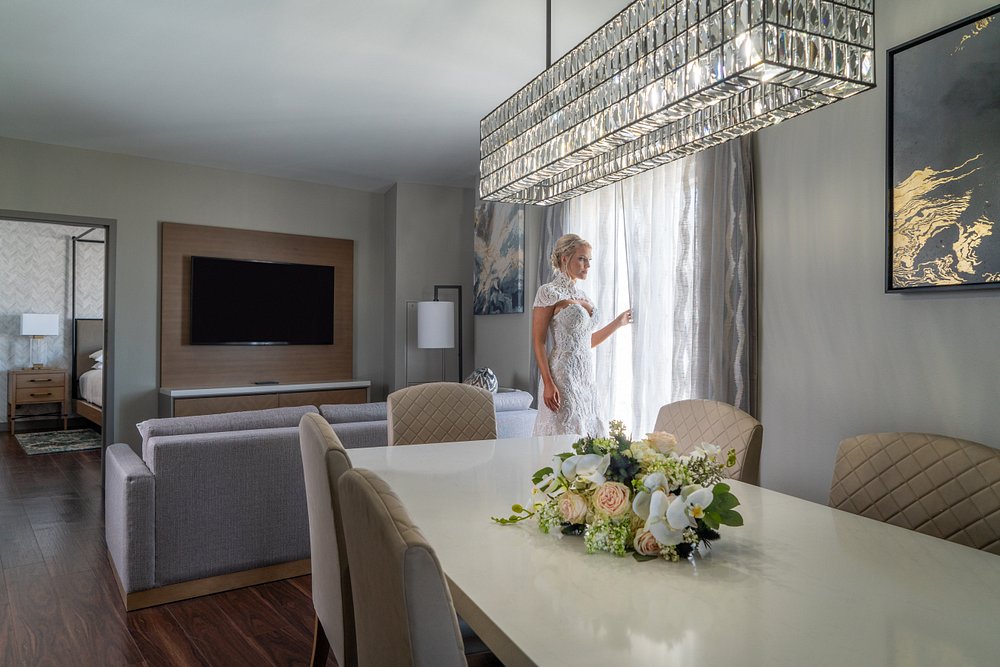 New Orleans Marriott Warehouse Arts District view 4