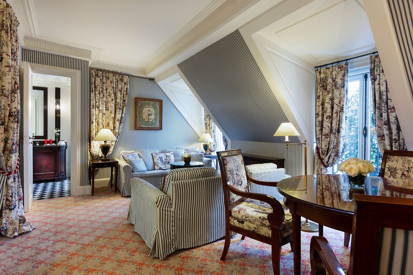 Le Dokhan's, Paris Arc de Triomphe, a Tribute Portfolio Hotel view 4