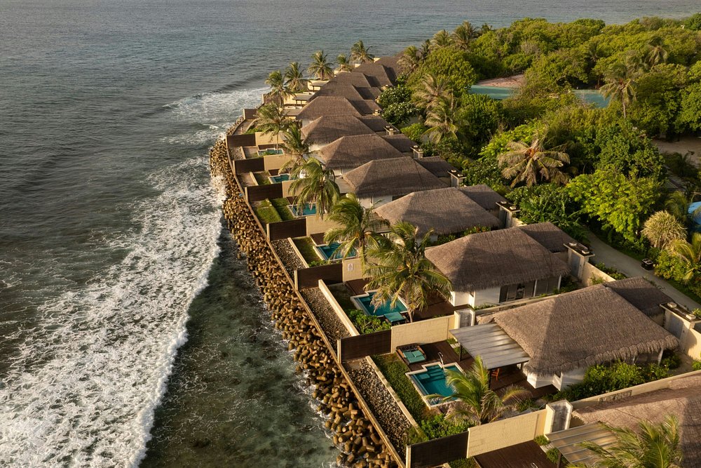 Sheraton Maldives Full Moon Resort & Spa view 2