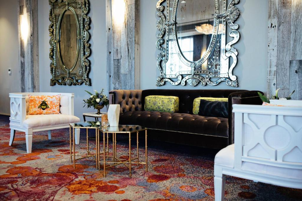 Grand Bohemian Hotel Charleston, Autograph Collection view 4