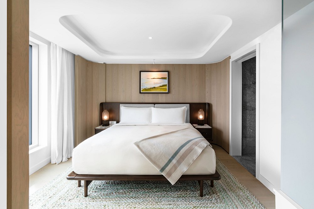 Muir, Autograph Collection view 3