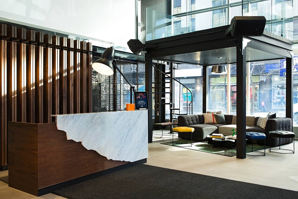 Renaissance Montreal Downtown Hotel view 2