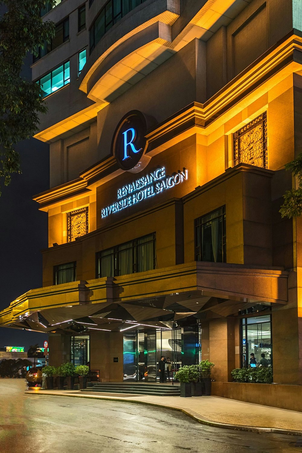 Renaissance Riverside Hotel Saigon view 2