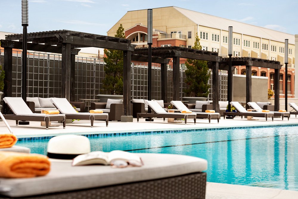 Twelve Midtown, Autograph Collection view 5