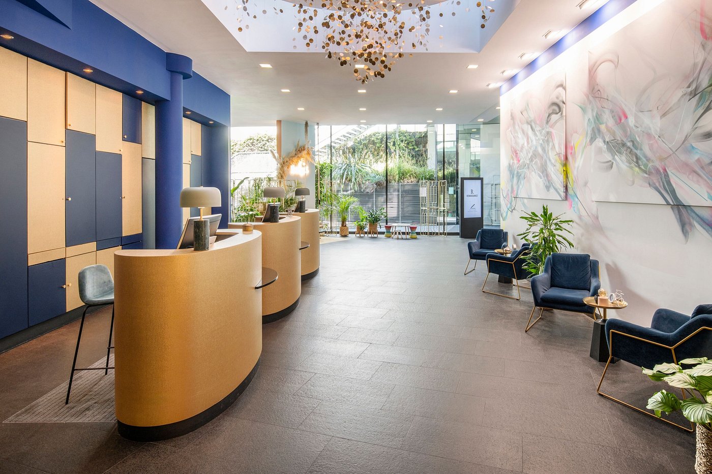 Renaissance Paris Arc de Triomphe Hotel view 2