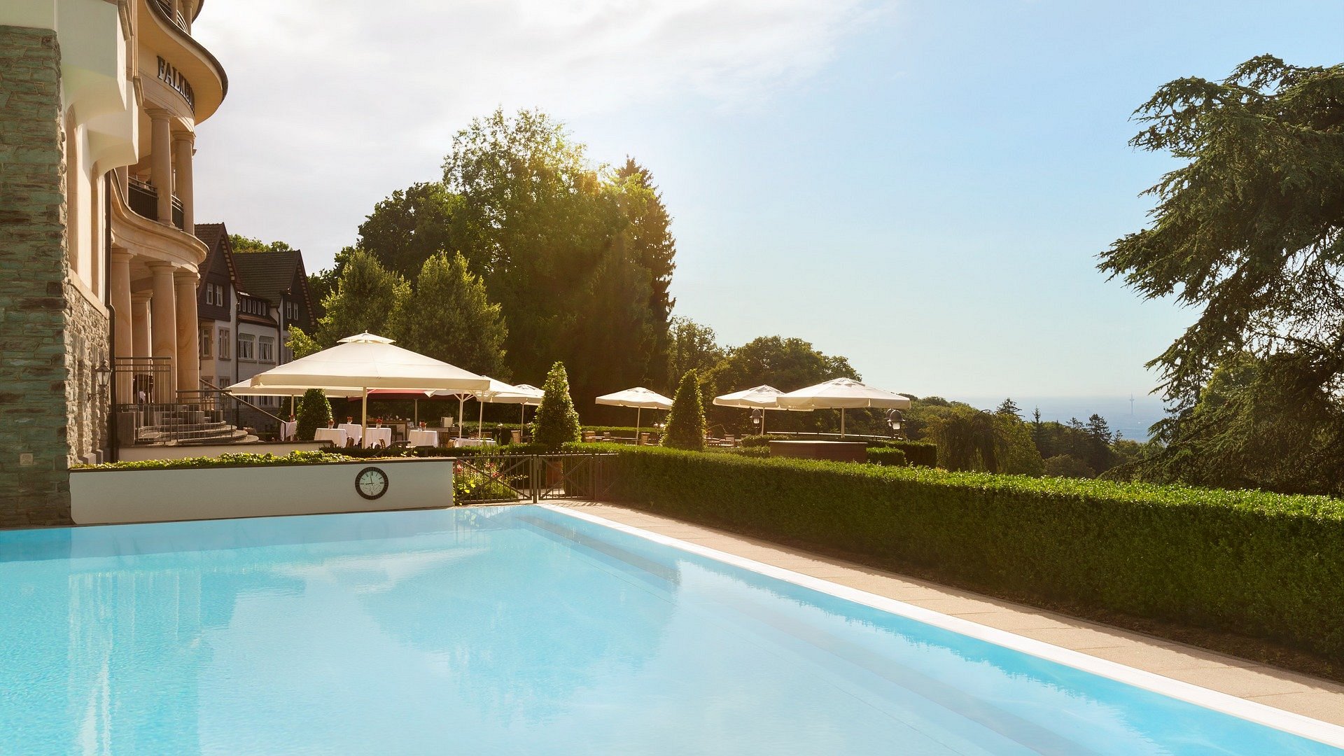 Falkenstein Grand, Autograph Collection view 6