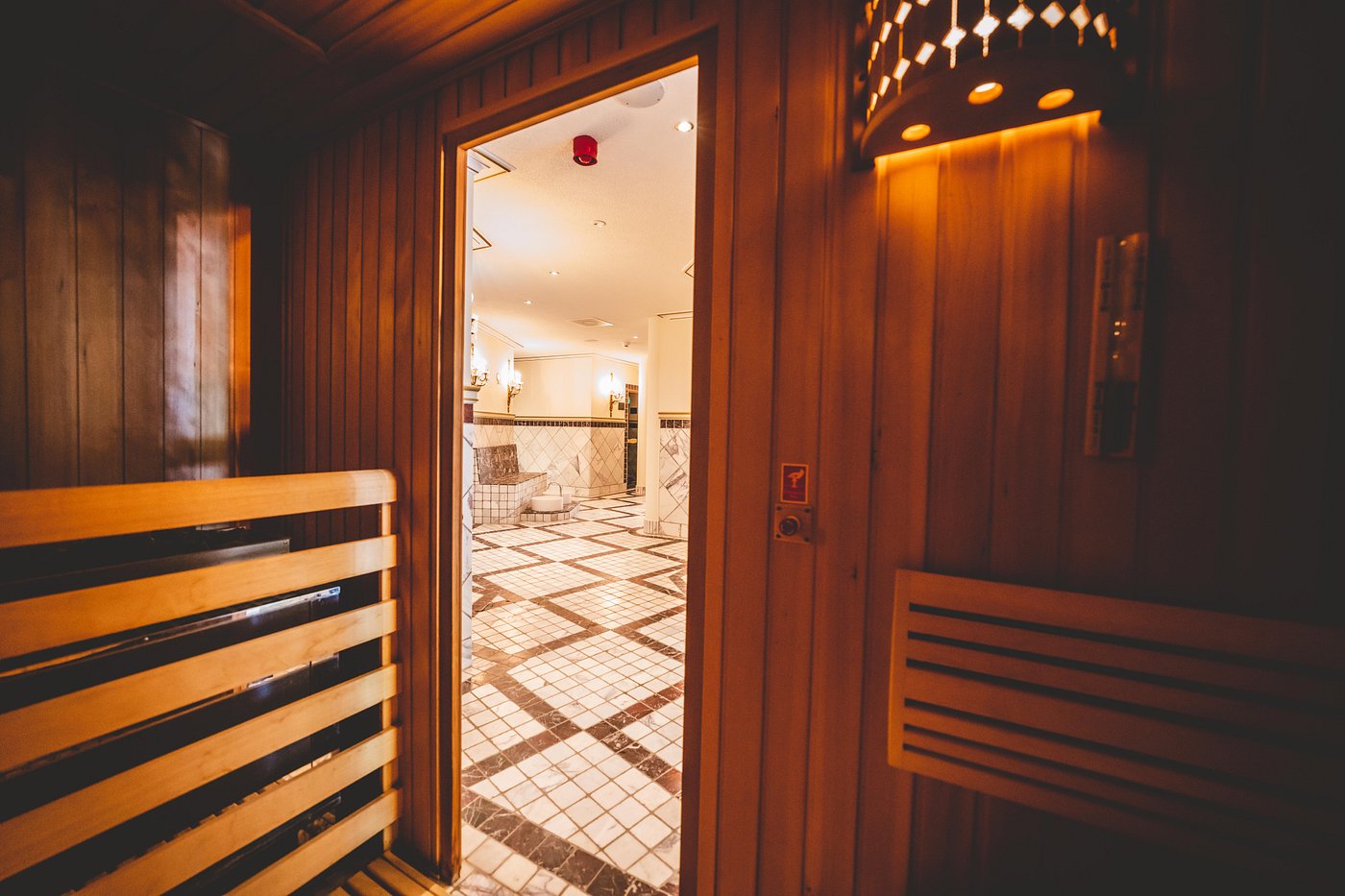 Schloss Lieser, Autograph Collection view 6