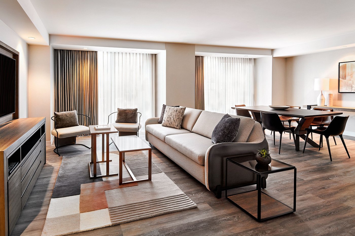 Sheraton Phoenix Downtown view 4