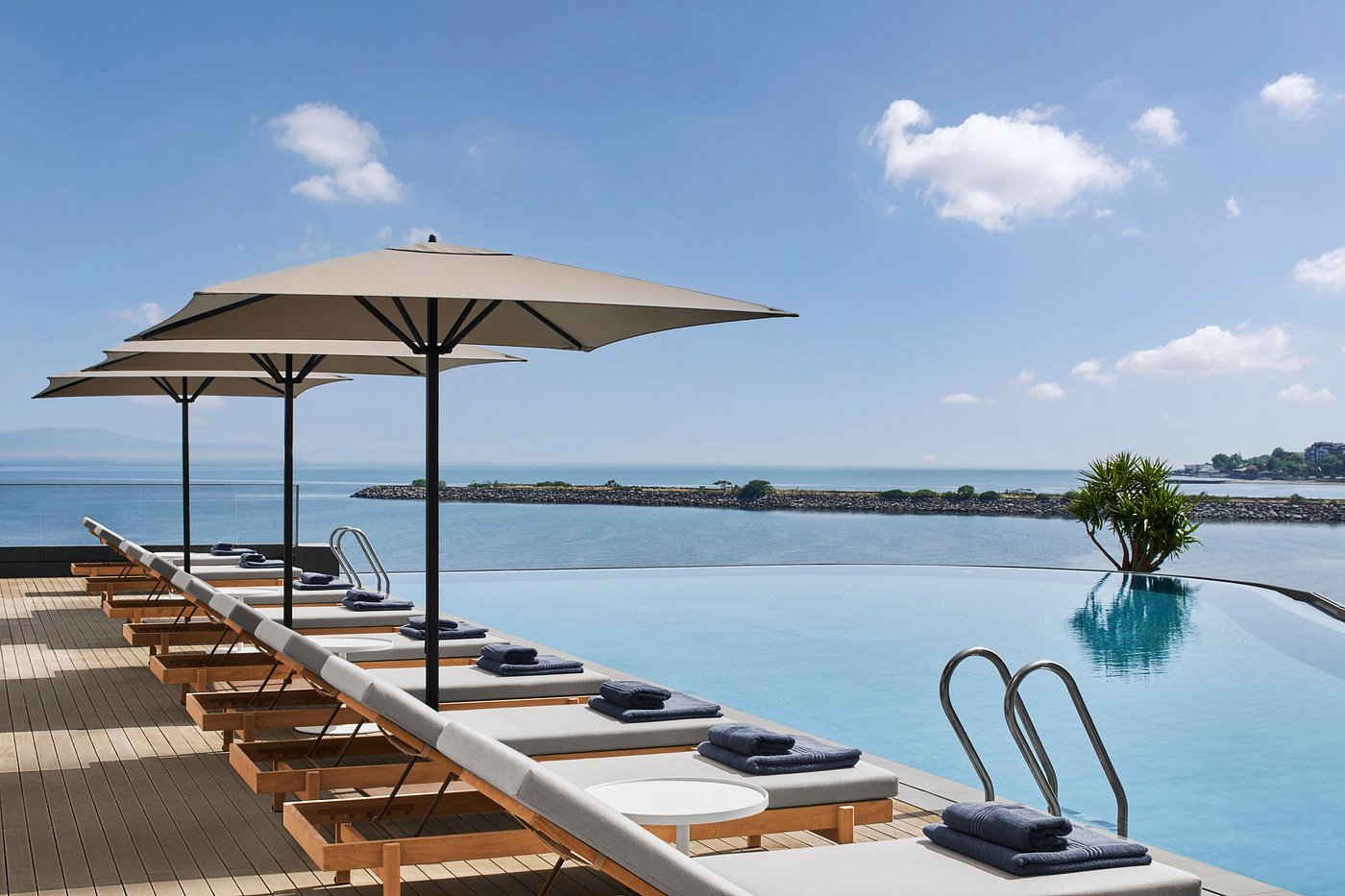 JW Marriott Hotel Istanbul Marmara Sea view 6