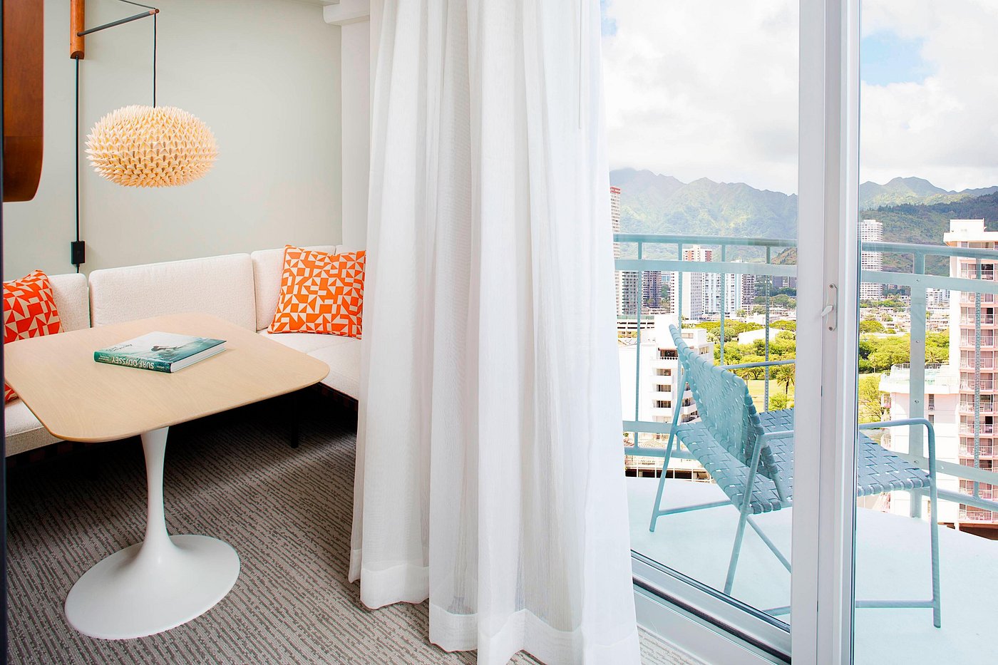 The Laylow, Autograph Collection view 4