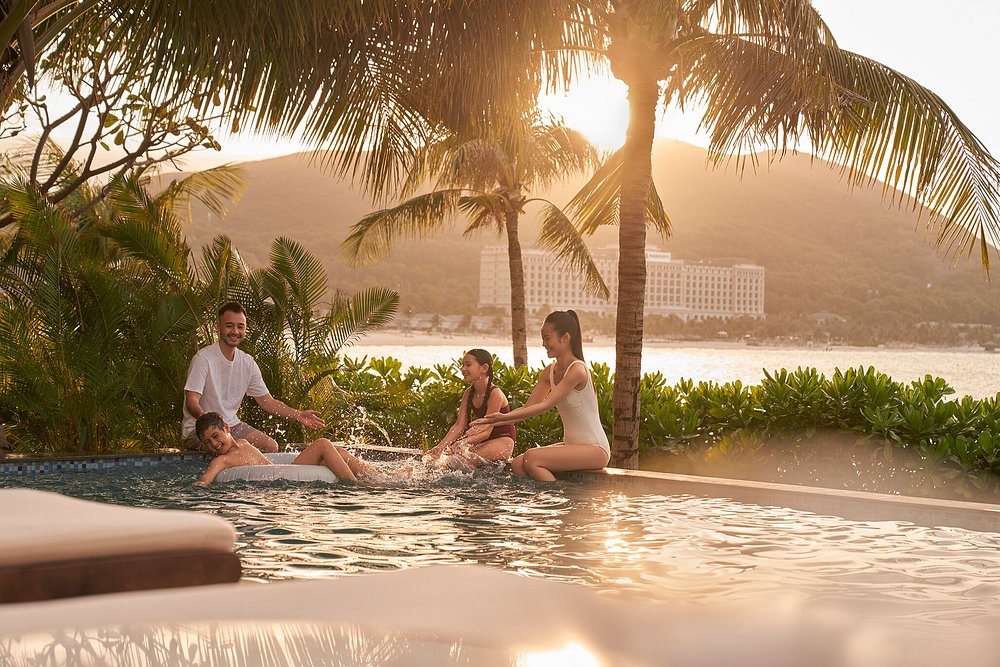 Nha Trang Marriott Resort & Spa, Hon Tre Island view 6