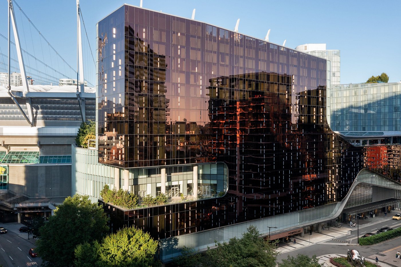 the DOUGLAS, Autograph Collection view 2