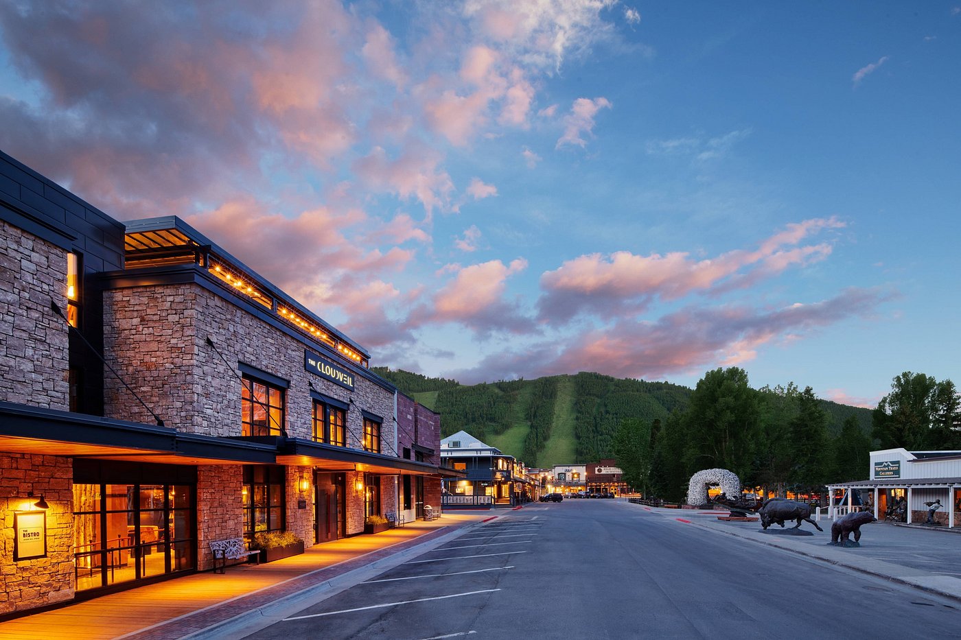 The Cloudveil, Autograph Collection