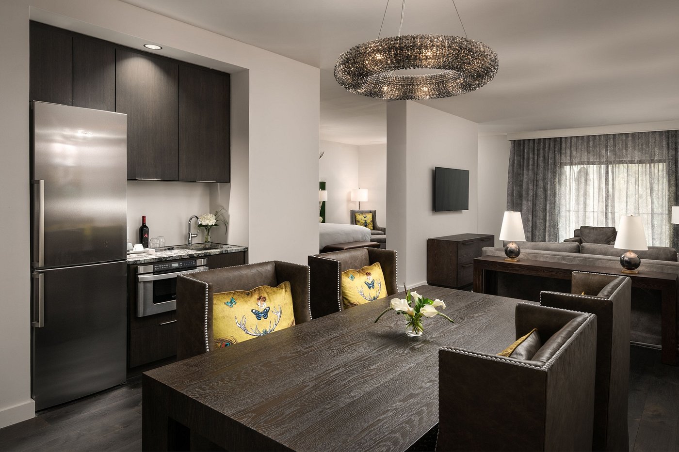 Grand Bohemian Lodge Greenville, Autograph Collection view 4