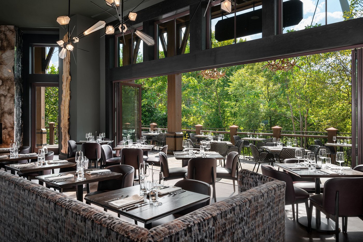 Grand Bohemian Lodge Greenville, Autograph Collection view 5