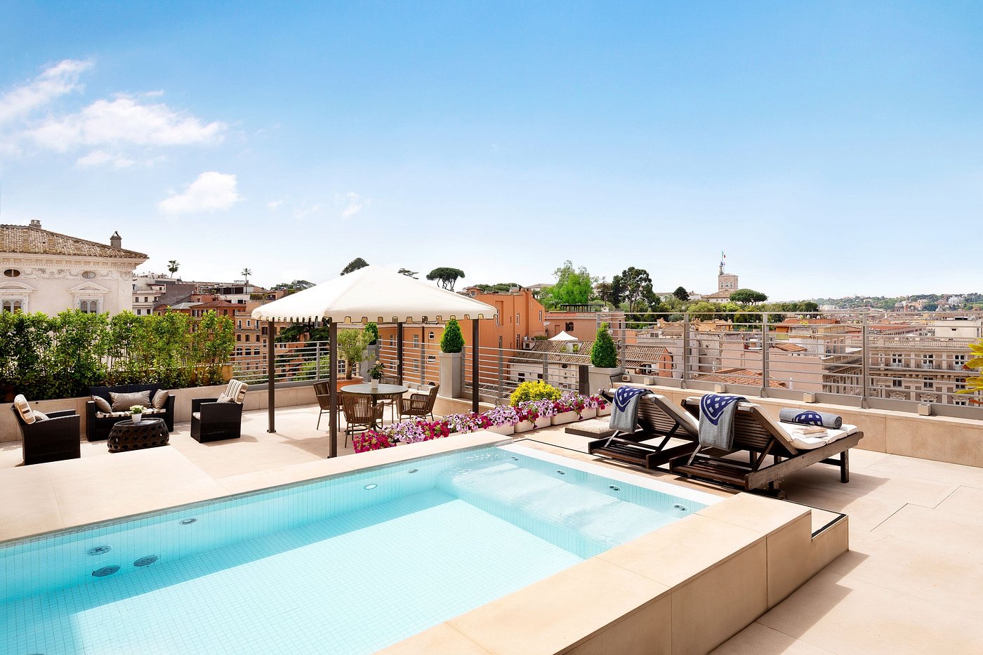 Sina Bernini Bristol, Autograph Collection view 6