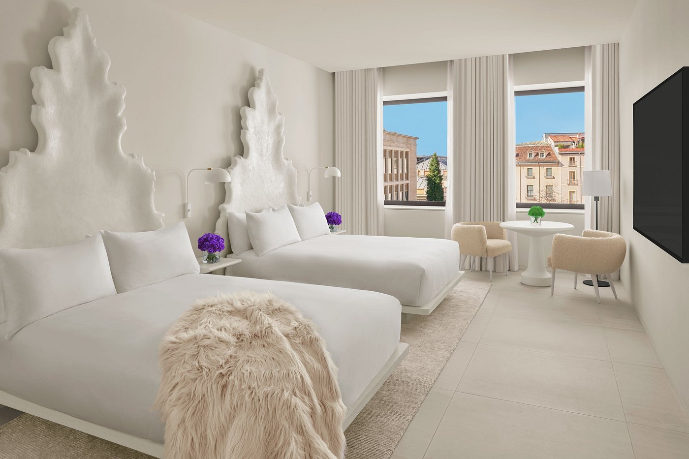 The Madrid EDITION view 3