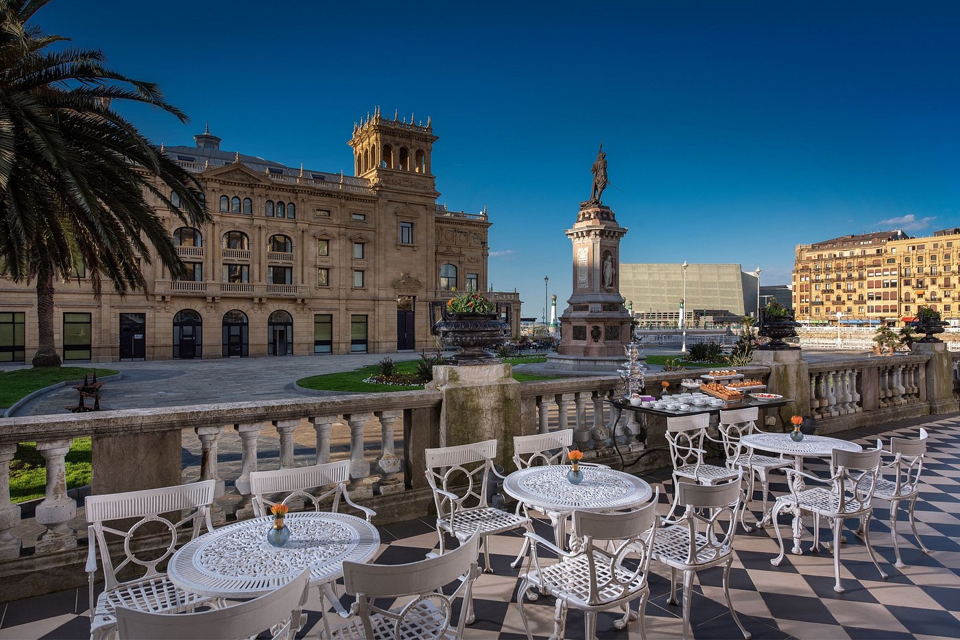 Hotel Maria Cristina, A Luxury Collection Hotel, San Sebastian view 2