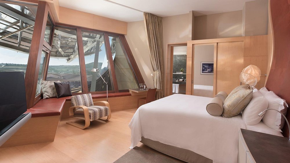 Hotel Marqués de Riscal, a Luxury Collection Hotel, Elciego view 3