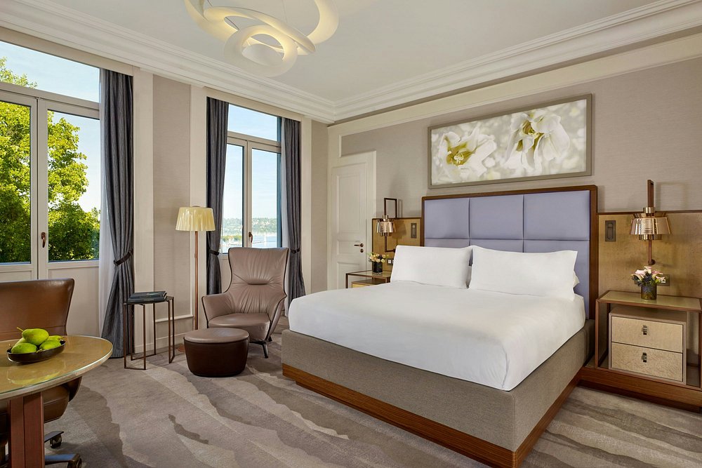 The Ritz-Carlton Hotel de la Paix, Geneva view 3