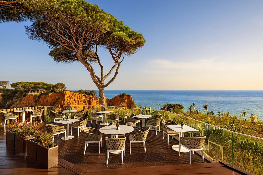Pine Cliffs Ocean Suites, a Luxury Collection Resort & Spa, Algarve view 6