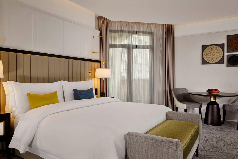 The Alexander, A Luxury Collection Hotel, Yerevan view 3