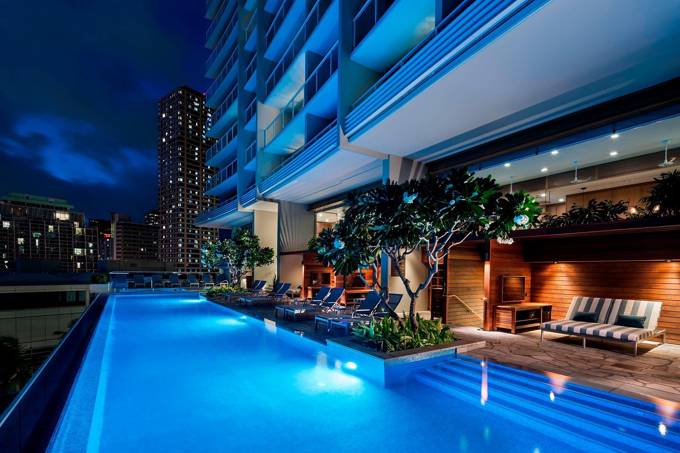 The Ritz-Carlton Residences, Waikiki Beach view 5