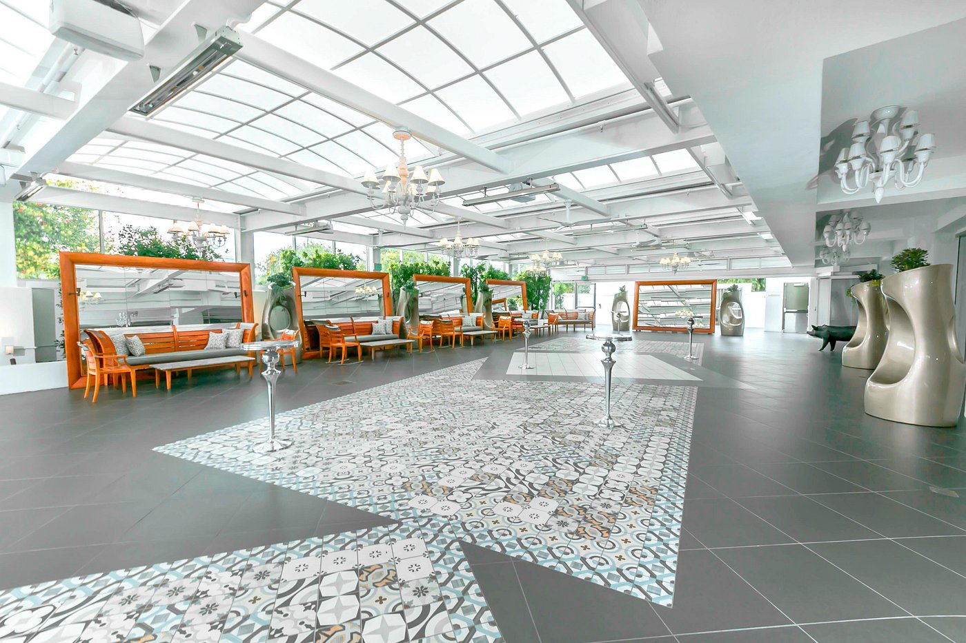 SLS Hotel, a Luxury Collection Hotel, Beverly Hills view 6