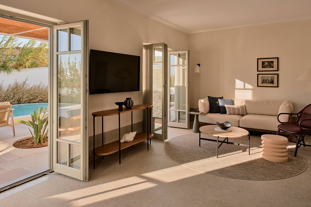 Cosme, a Luxury Collection Resort, Paros view 4