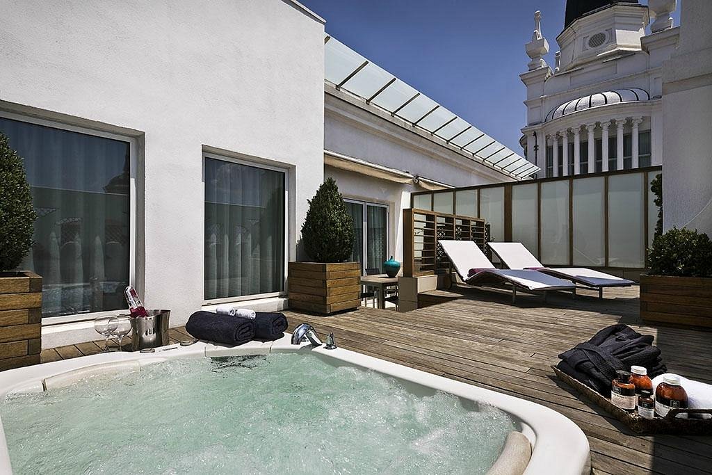 ME Madrid Reina Victoria view 5