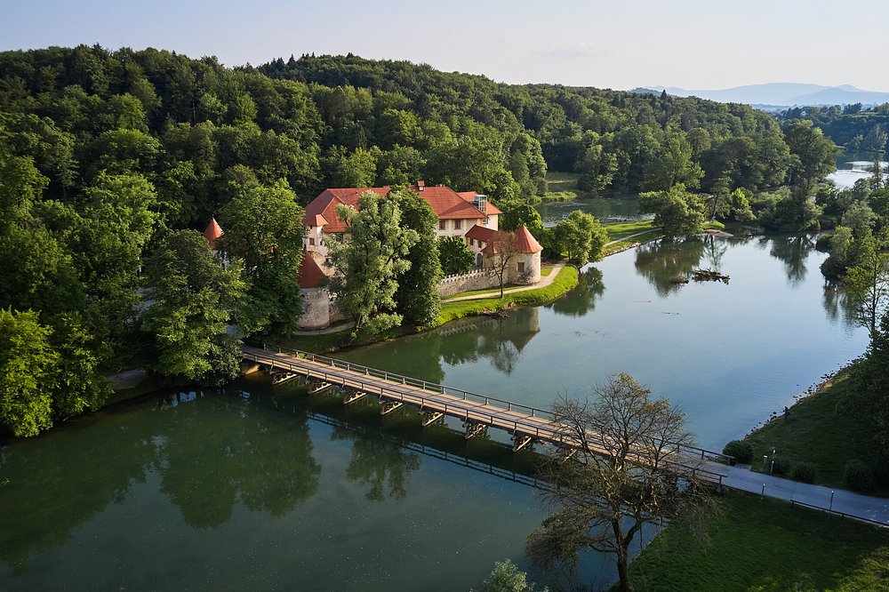 Hotel Grad Otočec view 2