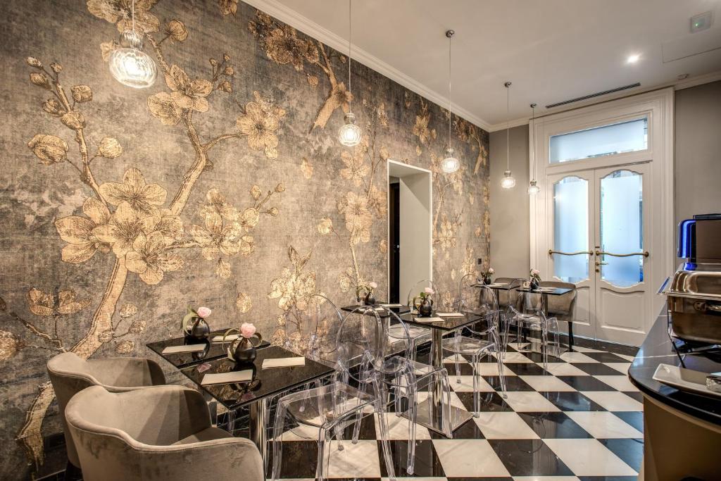 Relais de la Poste view 5