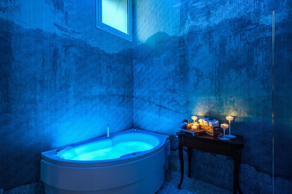 Relais de la Poste view 6