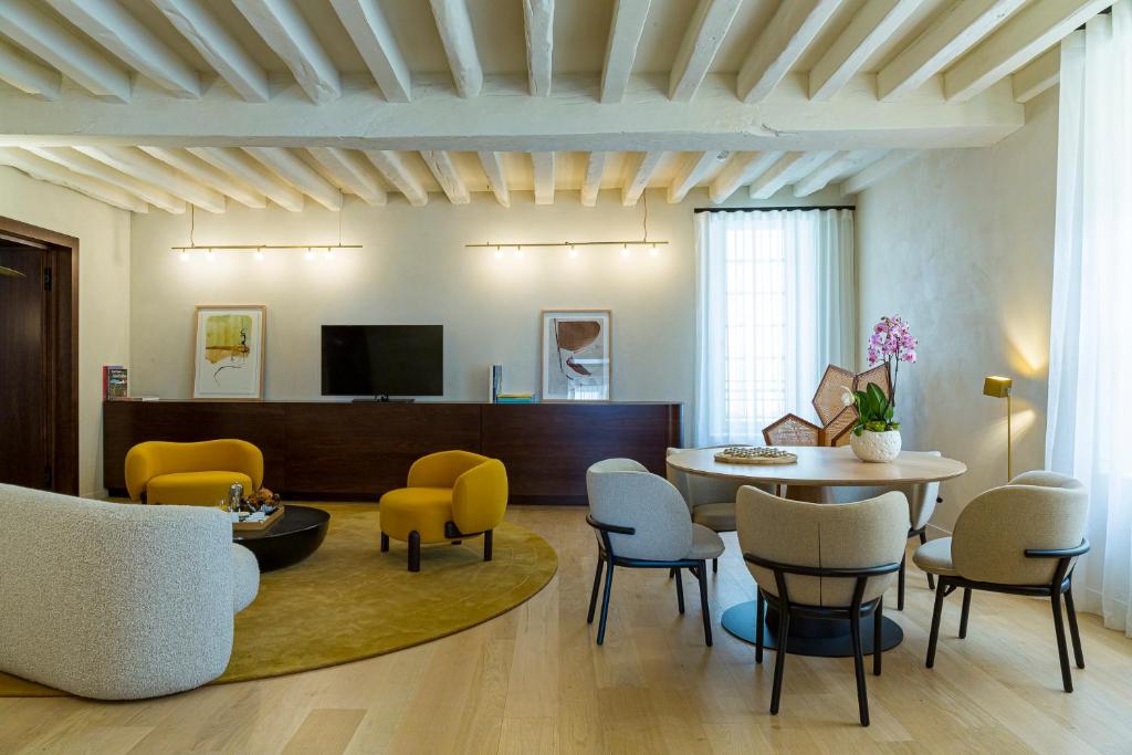 Hôtel de Pavie view 4