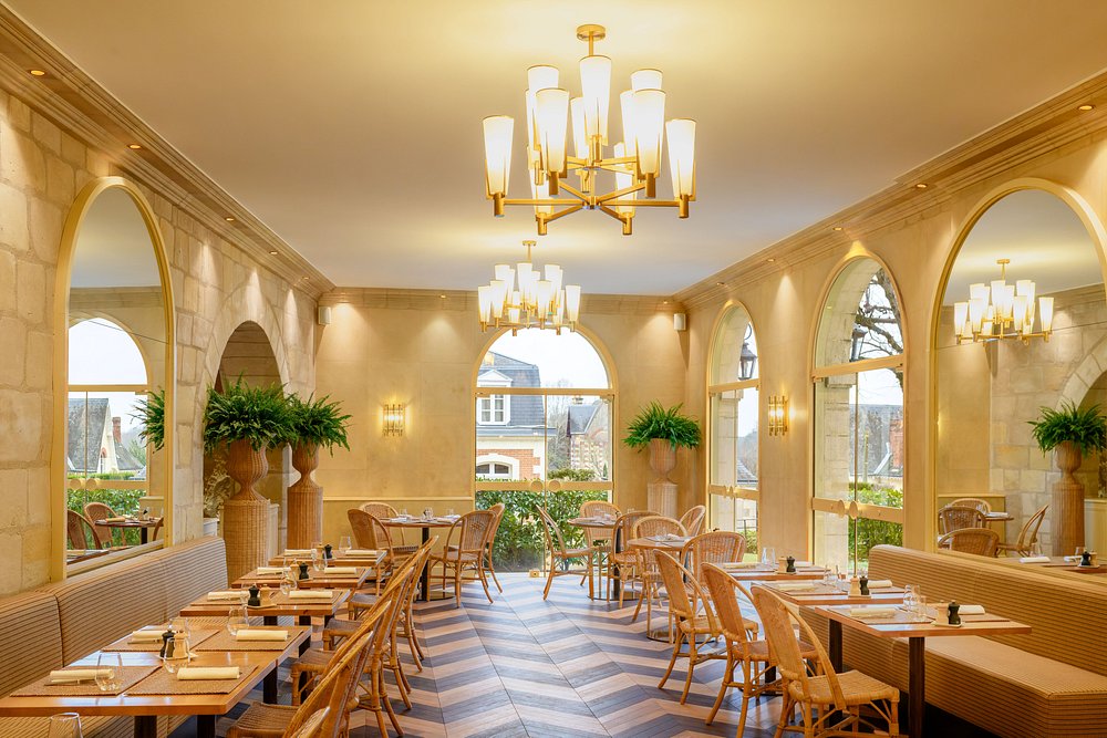 Les Hautes Roches view 5