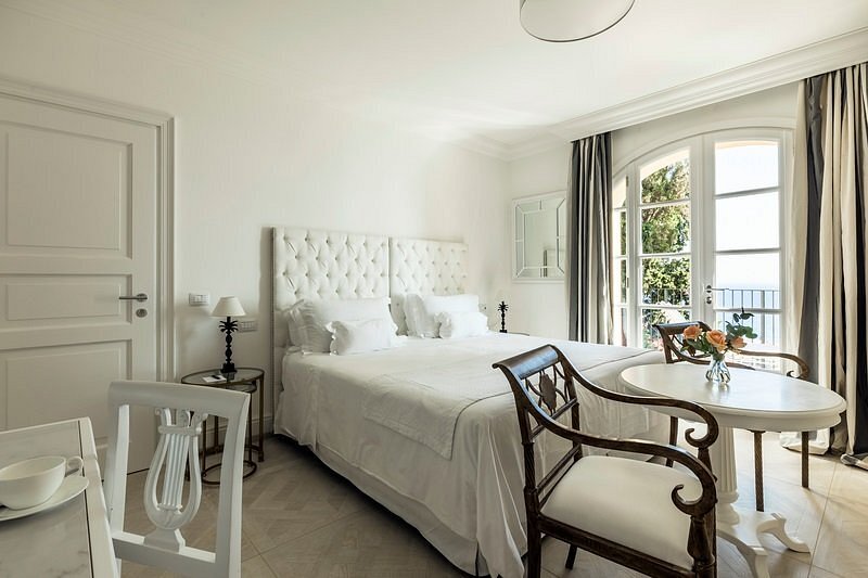 Villa della Pergola view 3